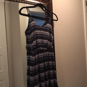 COPY - Navy and white maxi dress from Nordstrom.